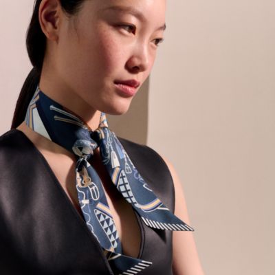 【福袋セール】 シルクバンダナ エルメス-公式 - Hermès | 《エプロン・ドール》 小物